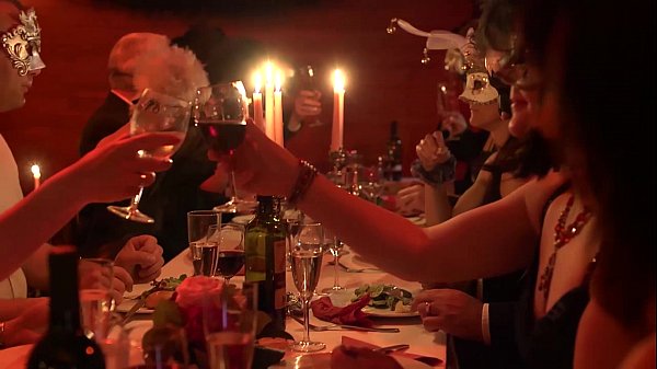 Mature Swingers Dining and Feasting